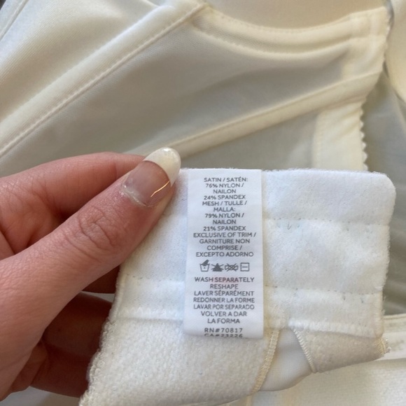 Vintage Victoria’s Secret Bustier - Picture 6 of 6
